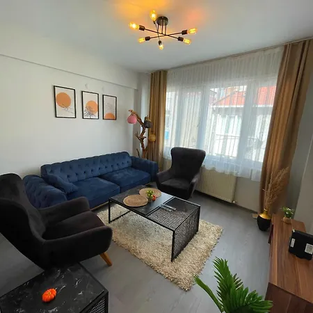 Location Renovated House In Besiktas Bazaar شقة اسطنبول